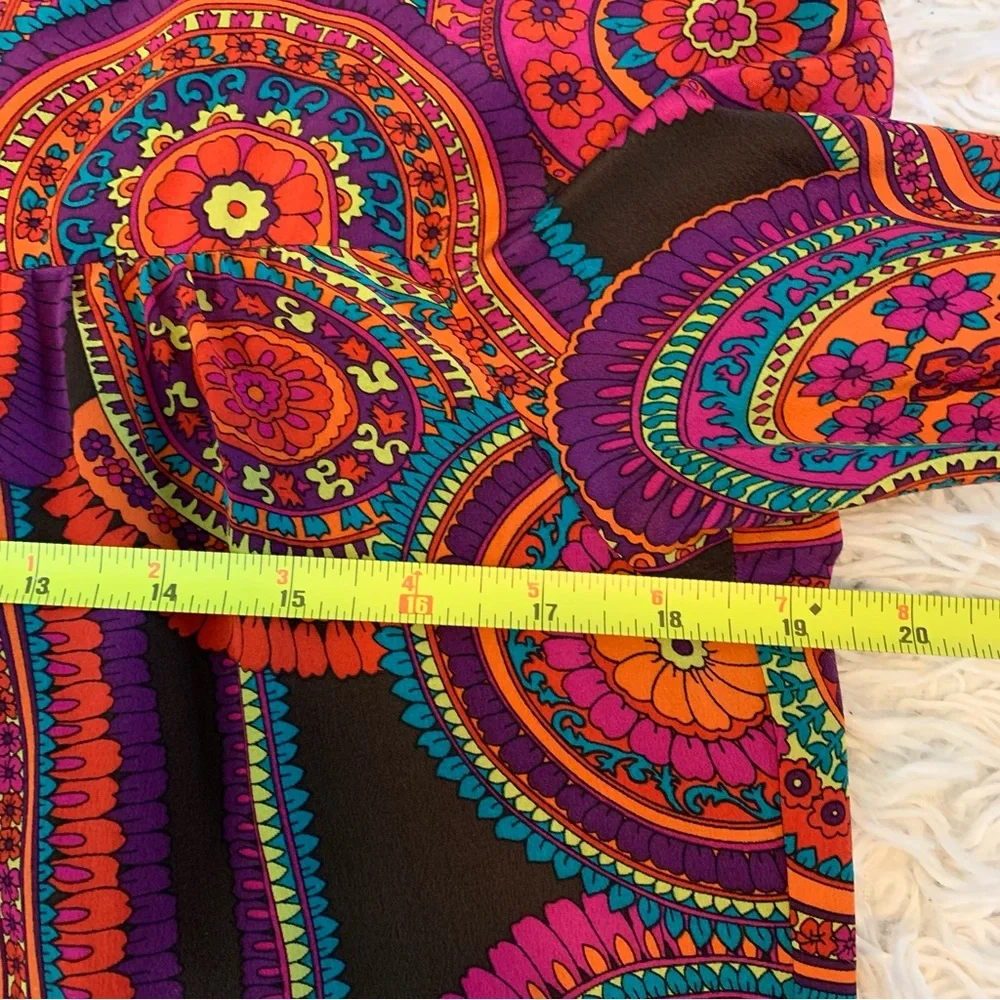 SOLD ❤️ Trina Turk Medallion Mandala 100% Silk 3/4 Length Long Sleeve Dress Sz 8 - Picture 14 of 16